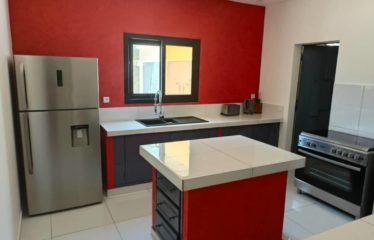 NGAPAROU : Villa plain-pied de standing avec piscine à louer