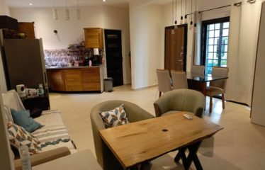 NGUERIGNE : Villa contemporaine 3 chambres/piscine avec un début d’extension à vendre