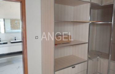 NGAPAROU : Une belle et grande villa à vendre