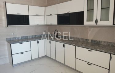 NGAPAROU : Une belle et grande villa à vendre