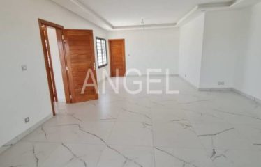 NGAPAROU : Une belle et grande villa à vendre