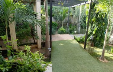 NGUERIGNE : Villa contemporaine 3 chambres/piscine avec un début d’extension à vendre