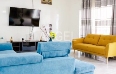 DAKAR SIPRES : Belle et chaleureuse villa meublée à louer