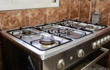 DAKAR SIPRES : Belle et chaleureuse villa meublée à louer