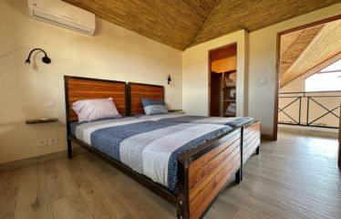 NIANING : Splendide villa 3 chambres sur 1900M² de terrain avec piscine à vendre