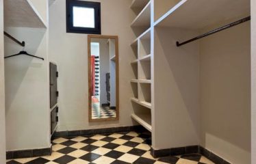 WARANG : Sur la Petite Côte du Sénégal Superbe domaine de 550M² habitables sur un terrain d’environ 5000M²