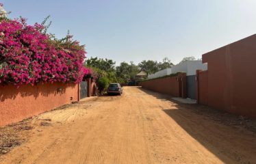 SALY : Magnifique terrain de 900M² à vendre dans un Domaine fermé