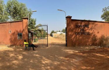 SALY : Magnifique terrain de 900M² à vendre dans un Domaine fermé