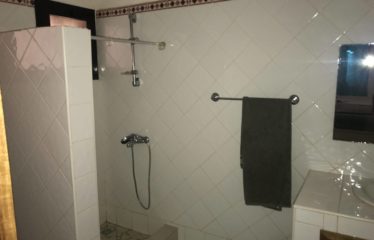 LA SOMONE : Belle villa plain-pied de 3 chambres avec piscine à louer