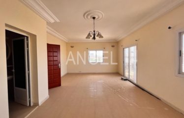 DAKAR YOFF : Bel appartement en duplex à louer au virage