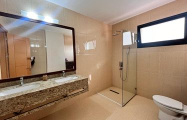 DAKAR FANN : Appartement meublé type F4 à louer