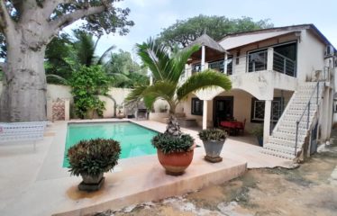 NGAPAROU : Magnifique villa en 2ème ligne de la mer à vendre