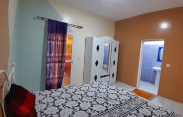 SALY : Belle villa R+1 située à Saly à vendre proche commerces et écoles,