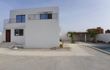 SALY : Villa R+1 construite en 2022 proche de l’Institut Diambars à vendre
