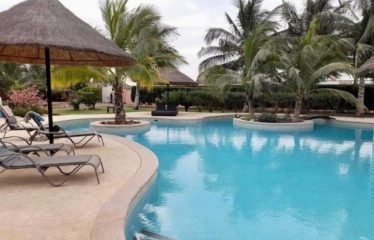 NDIOROKH : Villa typique aux dimensions exceptionnelles à vendre