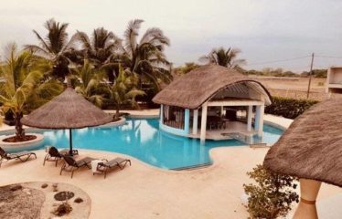 NDIOROKH : Villa typique aux dimensions exceptionnelles à vendre