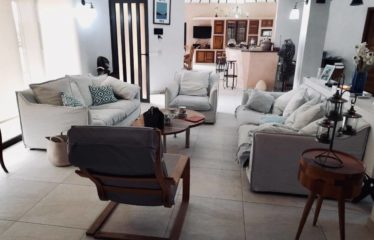 NDIOROKH : Villa typique aux dimensions exceptionnelles à vendre