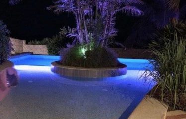 NGAPAROU : Magnifique villa à vendre en bord d’océan