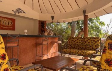 NGAPAROU : Magnifique villa à vendre en bord d’océan