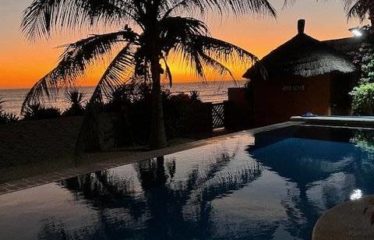 NGAPAROU : Magnifique villa à vendre en bord d’océan