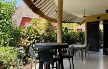 SALY : Magnifique villa à 100m de la plus belle plage de Saly à vendre