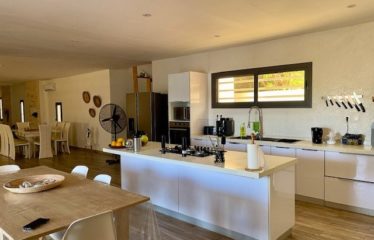 SOMONE : Villa proche mer et non loin de la lagune à vendre