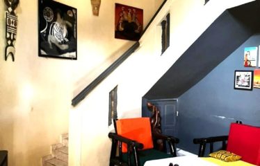 SALY : Case octogonale avec un étage et une extension à vendre