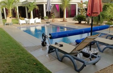 SOMONE : Villa contemporaine plain-pied 3 chambres avec piscine à vendre