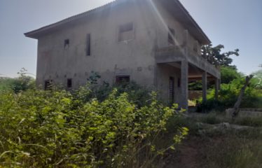 NGUEKHOKH : Villa en cours de construction à terminer à vendre