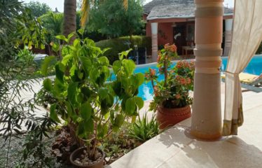 LA SOMONE : Villa au charme afro accompagnée de sa dépendance et de son studio à vendre