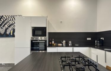 NGUERIGNE : Superbe villa neuve 4 chambres 210M² terrain de 1672M² avec piscine à vendre