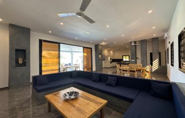 NGUERIGNE : Superbe villa neuve 4 chambres 210M² terrain de 1672M² avec piscine à vendre