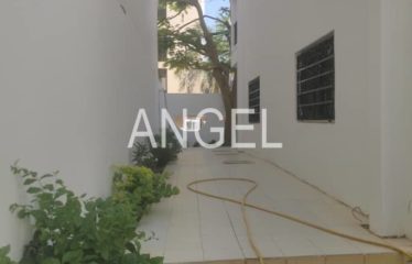 DAKAR ALMADIES : Belle et grande villa à louer à Ngor Diarama