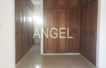 DAKAR ALMADIES : Belle et grande villa à louer à Ngor Diarama