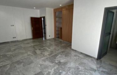 DAKAR MERMOZ : Appartement de 2 chambres salon à louer