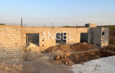 POPENGUINE : Très belle maison avec piscine à vendre