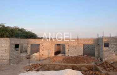 POPENGUINE : Très belle maison avec piscine à vendre