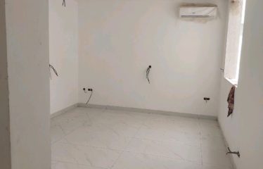 DAKAR MERMOZ : Appartement F4 à vendre