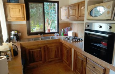 NGAPAROU : Villa-maison d’hôtes avec piscine à vendre