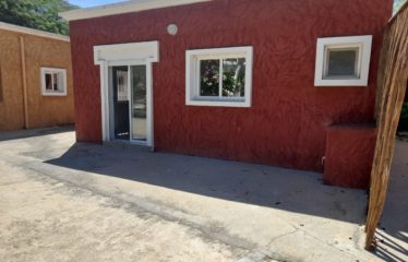 MBODIENE : Magnifique hôtel/restaurant au bord de la lagune à vendre