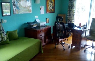 NGAPAROU : Villa traditionnelle atypique 4 chambres avec vue sur mer à vendre