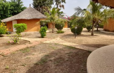 SALY : Lot de 5 bungalows et une case privative sur un terrain de 1 904 m2 à vendre