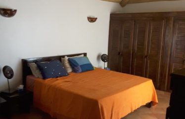 SALY : Villa 3 chambres et son studio indépendant en résidence avec piscine à vendre