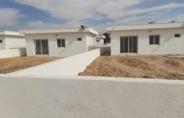 NDANGANE : Ensemble de 6 villas (2 chambres) à aménager proche lagune à vendre