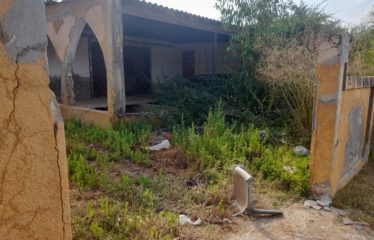 NDANGANE : Terrain de 300 m2 proche plage lagune à vendre