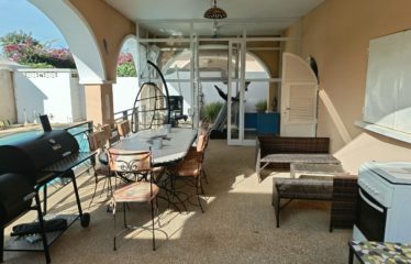 NGAPAROU : Villa 2 chambres avec piscine à vendre