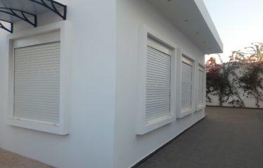 NGUERIGNE : Villa contemporaine R+1 avec piscine à vendre