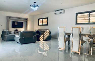 NGUERIGNE : Villa 3 chambres dont 1 studio avec piscine à louer (saisonnier)