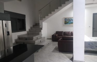 NGUERIGNE : Villa contemporaine R+1 avec piscine à vendre