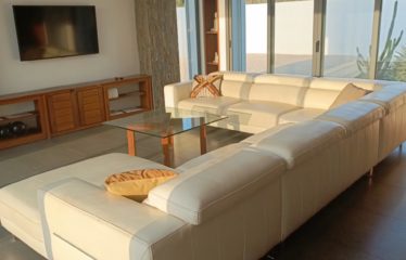 SOMONE : Villa standing au concept innovant avec piscine à vendre